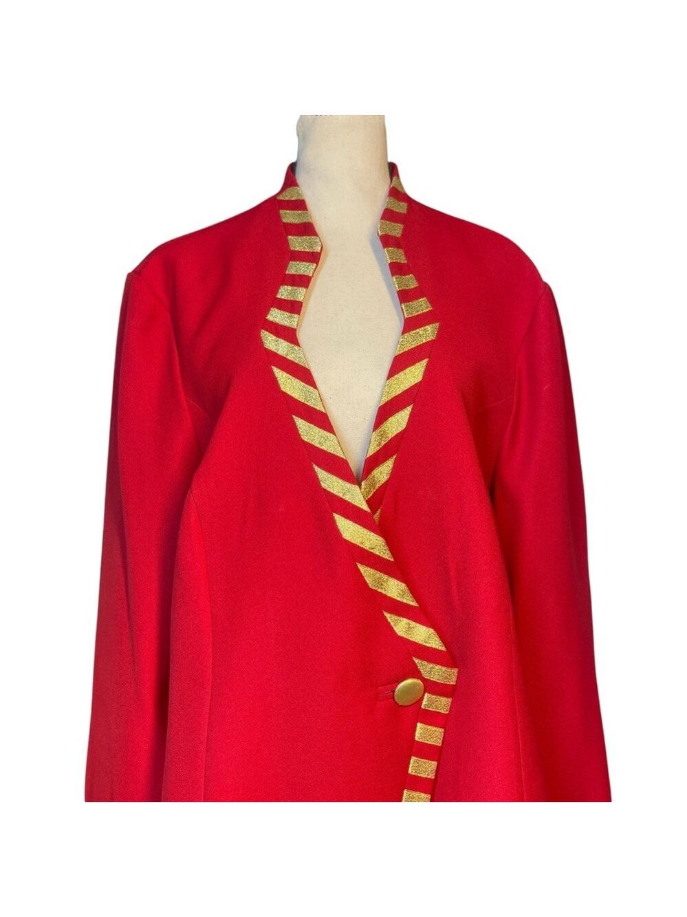 Studio B. Plus Size Blazer - Picture 5 of 6